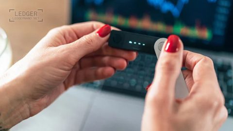 نکات امنیتی مهم در هنگام خرید کیف پول سخت افزاری