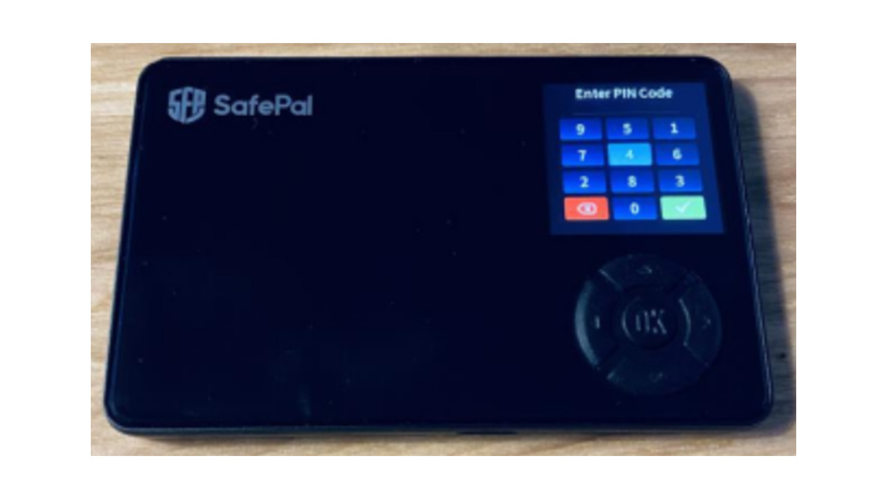 آموزش دریافت ارز دیجیتال در کیف پول سختافزاری سیف پال SafePal S1 4 وارد کردن پین کد امنیتی در SafePal S1